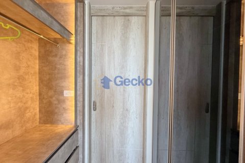 Condo in Pattaya, Thailand, 1 bedroom № 197034 - photo 11