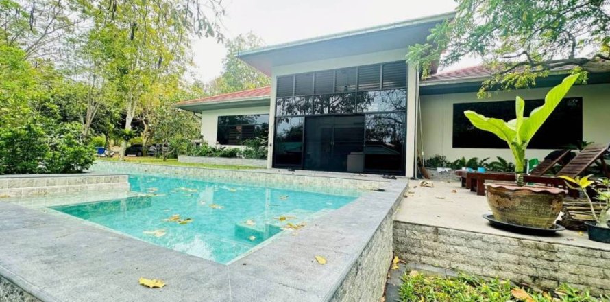 Вилла в Саттахипе, Таиланд с 4 спальнями  № 172826