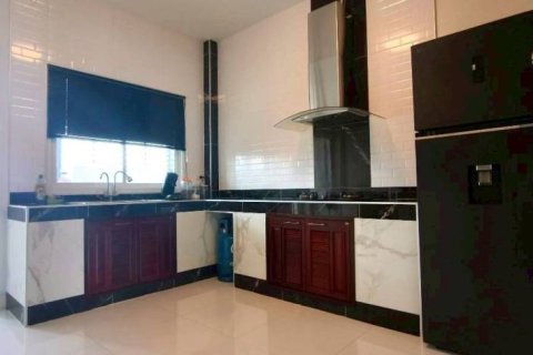 Maison à Pattaya, Thaïlande 3 chambres № 172828 - photo 9