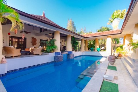 Villa à Hua Hin, Thaïlande 5 chambres № 172824 - photo 2