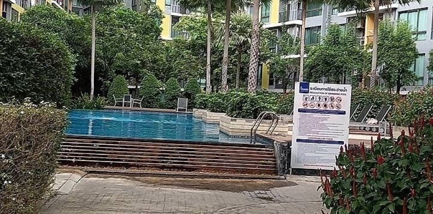 Condo in Bang Na, Bangkok, Thailand, 2 bedrooms  № 158097