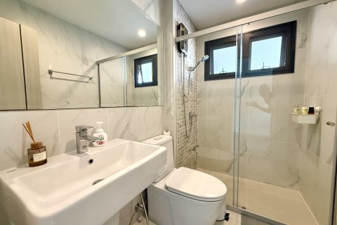 House in Phuket, Thailand 4 bedrooms № 173180 - photo 15