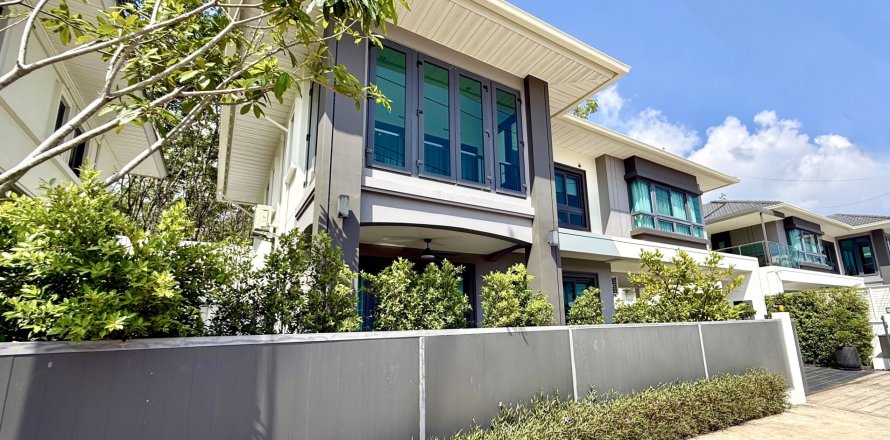 House in Phuket, Thailand 4 bedrooms № 173180