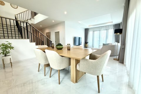 House in Phuket, Thailand 4 bedrooms № 173180 - photo 10