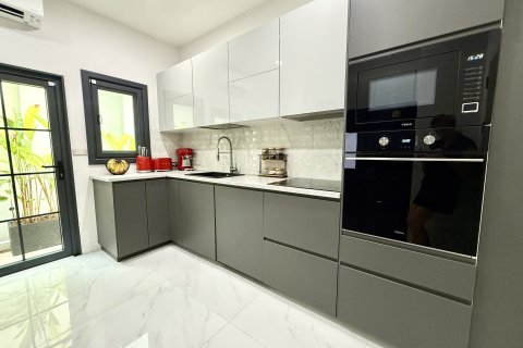 House in Phuket, Thailand 4 bedrooms № 173180 - photo 13