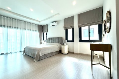 House in Phuket, Thailand 4 bedrooms № 173180 - photo 25