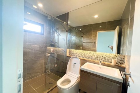 Villa in Bangkok, Thailand 4 bedrooms № 133834 - photo 13