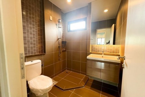 Villa in Bangkok, Thailand 4 bedrooms № 133834 - photo 19