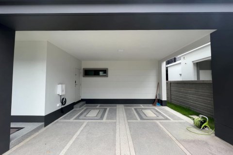 Villa in Bangkok, Thailand 4 bedrooms № 133834 - photo 4