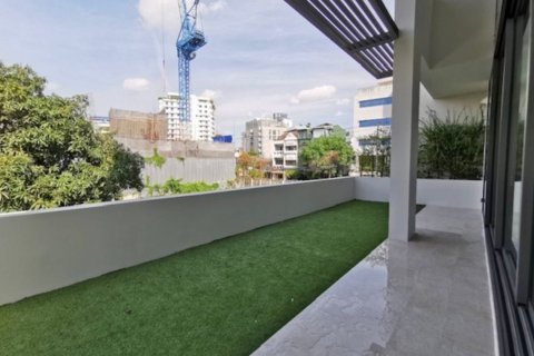 Вилла в Ваттхане, Бангкок, Таиланд с 4 спальнями № 133832 - фото 26