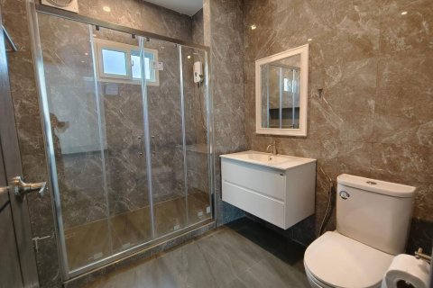 Villa in Bangkok, Thailand 4 bedrooms № 133831 - photo 16