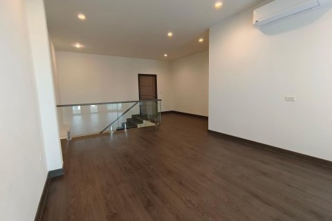 Villa in Bangkok, Thailand 4 bedrooms № 133831 - photo 18