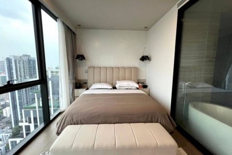 Кондоминиум с 2 спальнями в Клонг Тоэй, Бангкок, Таиланд № 133830 - фото 11