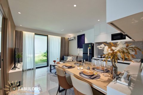 Condo in Chalong, Thailand, 3 bedrooms  № 179482 - photo 4