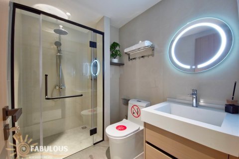 Condo in Chalong, Thailand, 3 bedrooms  № 179482 - photo 3