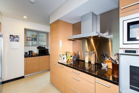 Condo in Pathum Wan, Bangkok, Thailand, 3 bedrooms № 134054 - photo 10