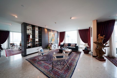 Condo in Pathum Wan, Bangkok, Thailand, 3 bedrooms № 134054 - photo 25