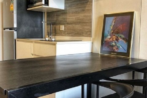 Condo in Bangkok, Thailand, 1 bedroom  № 144090 - photo 4