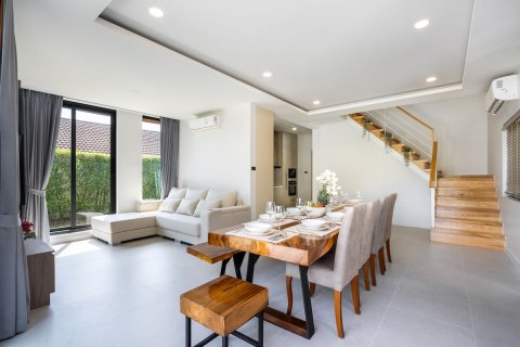 Villa in Phuket, Thailand 5 bedrooms № 155066 - photo 10