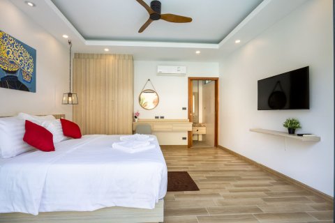 Villa in Phuket, Thailand 5 bedrooms № 155066 - photo 20