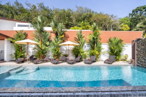 Villa in Phuket, Thailand 5 bedrooms № 155066 - photo 9