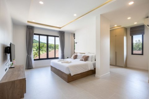 Villa in Phuket, Thailand 5 bedrooms № 155066 - photo 29