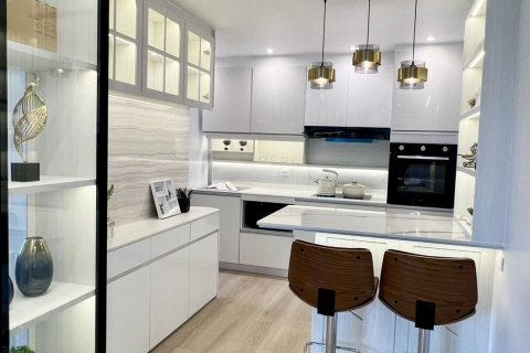 Кондоминиум с 2 спальнями в Ян Наве, Бангкок, Таиланд № 155067 - фото 6