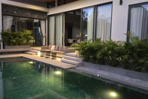 House in Bang Tao, Thailand 3 bedrooms № 157340 - photo 17