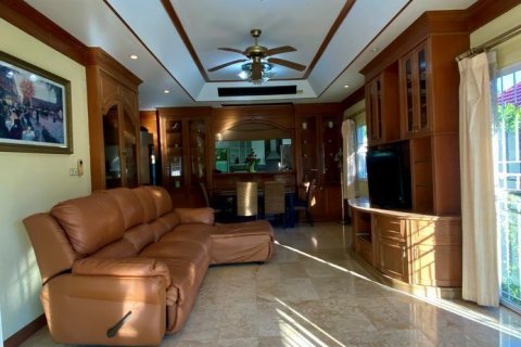 Haus in Pattaya, Thailand 4 Schlafzimmer № 222994 - Foto 6