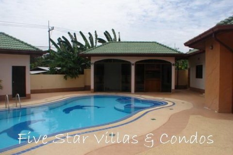 Haus in Pattaya, Thailand 4 Schlafzimmer № 223026 - Foto 2