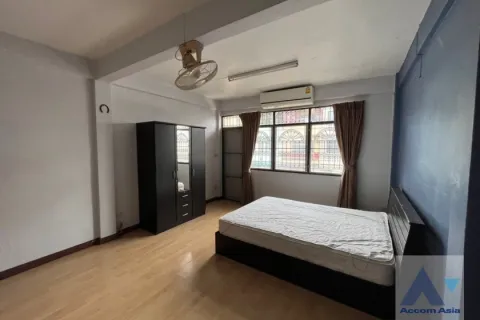 Reihenhaus in Watthana, Bangkok, Thailand 3 Schlafzimmer № 215444 - Foto 9