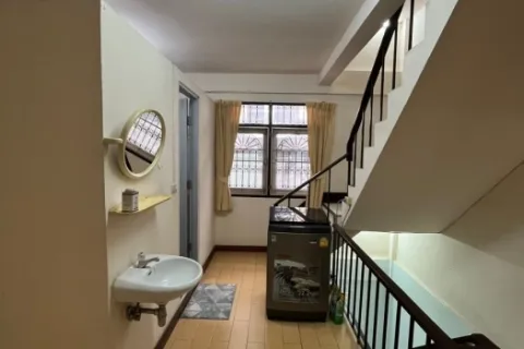 Reihenhaus in Watthana, Bangkok, Thailand 3 Schlafzimmer № 215444 - Foto 17