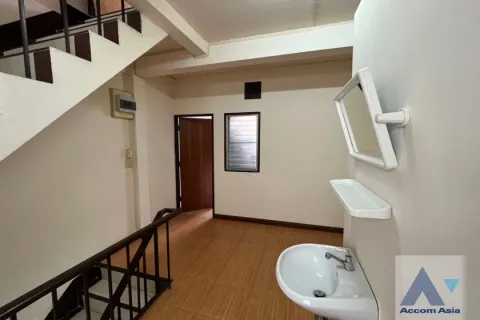 Reihenhaus in Watthana, Bangkok, Thailand 3 Schlafzimmer № 215444 - Foto 18