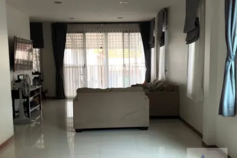 Townhouse à Phra Khanong, Bangkok, Thaïlande 4 chambres № 215442