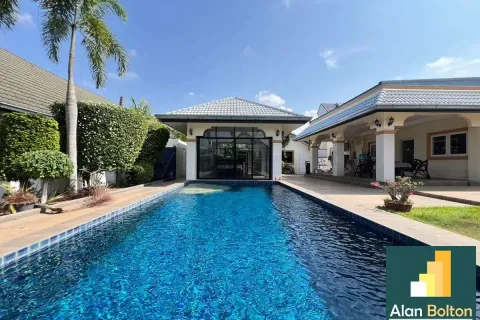 Casa de 4 dormitorios en Pattaya, Tailandia № 211280 - foto 10