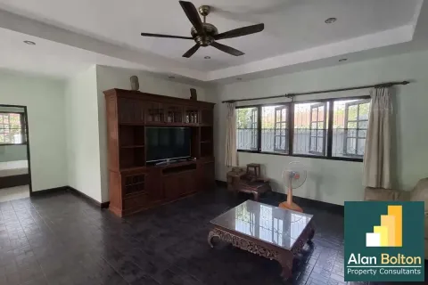 Casa de 3 dormitorios en Pattaya, Tailandia № 211278 - foto 7