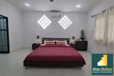 Casa de 3 dormitorios en Pattaya, Tailandia № 211278 - foto 4