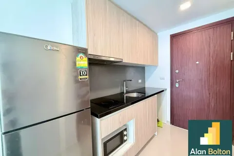Estudio en el condominio en Jomtien Beach, Pattaya, Tailandia № 211275 - foto 11