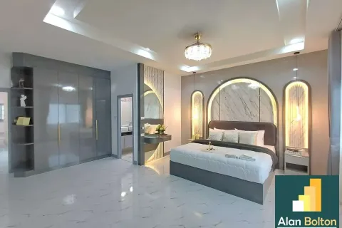 Casa de 5 dormitorios en Pattaya, Tailandia № 211279 - foto 17