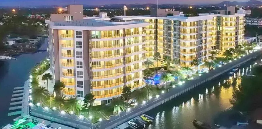Condominio de 2 dormitorios en Pattaya, Tailandia № 211277