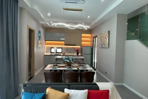 House in Pattaya, Thailand 4 bedrooms № 139236 - photo 14