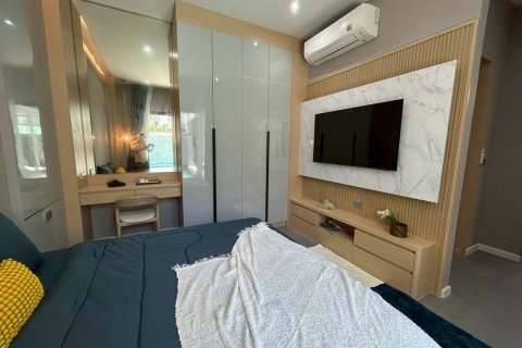House in Pattaya, Thailand 4 bedrooms № 139236 - photo 19