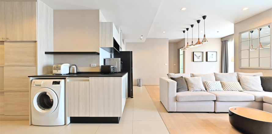 Condo in Bangkok, Thailand, 2 bedrooms № 184222