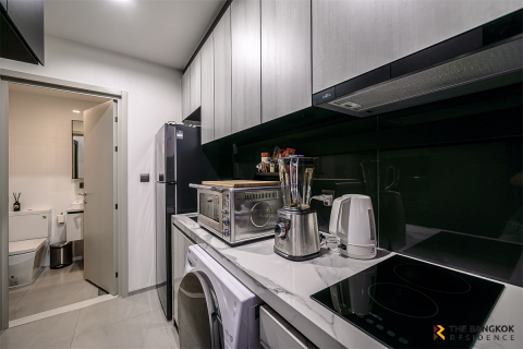 Condo in Bangkok, Thailand, 1 bedroom  № 184220 - photo 4