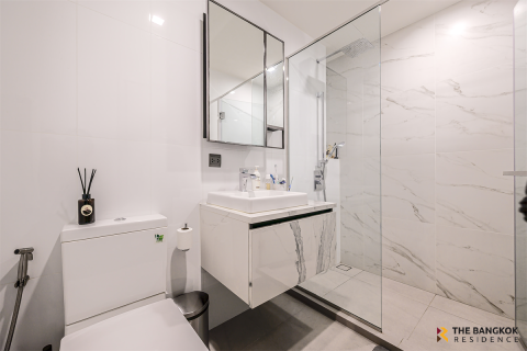 Condo in Bangkok, Thailand, 1 bedroom  № 184220 - photo 3