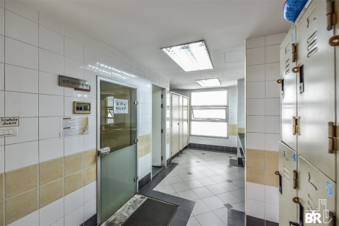 Condo in Bangkok, Thailand, 1 bedroom  № 184219 - photo 9
