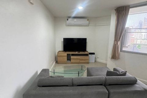 Кондоминиум с 2 спальнями в Бангкоке, Таиланд № 146808 - фото 1