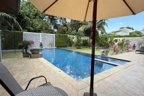 Villa in Phuket, Thailand 3 bedrooms № 167242 - photo 22