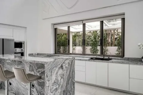 Maison à Bang Tao, Thaïlande 6 chambres № 175551 - photo 16