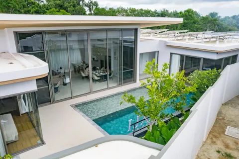 Villa in Phuket, Thailand 3 bedrooms № 175549